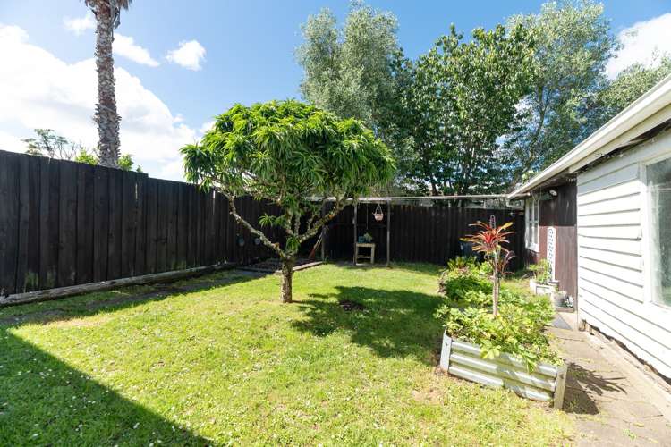 2/219 Don Buck Road Massey_17