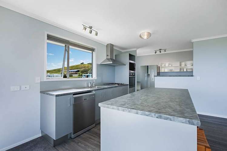 40 Eagles Way Cable Bay_10