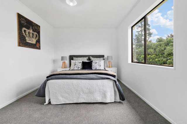 2/27 Templeton Place Clendon Park_3