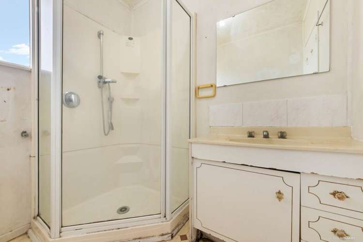 11 Dundale Avenue Blockhouse Bay_16