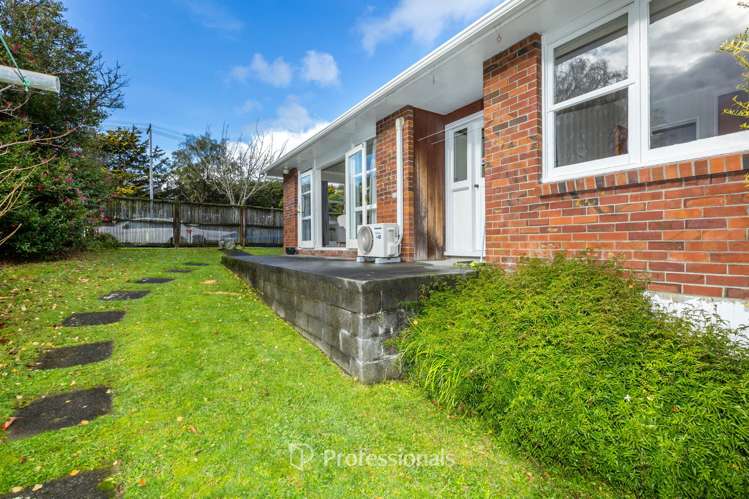 4 Dowling Grove Silverstream_12