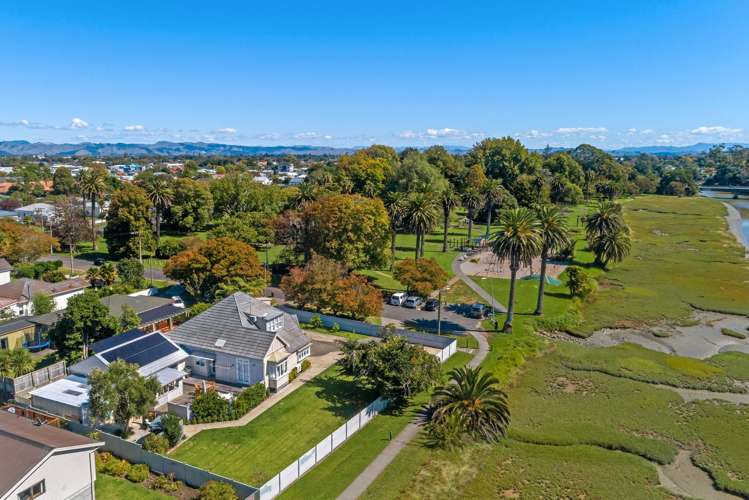 2 Carnarvon Street Gisborne Central_28