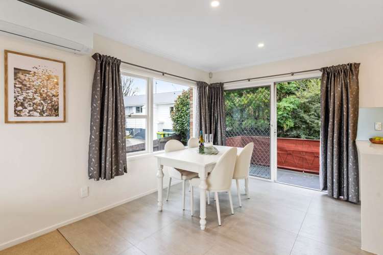 2/3 Howe Street Howick_5