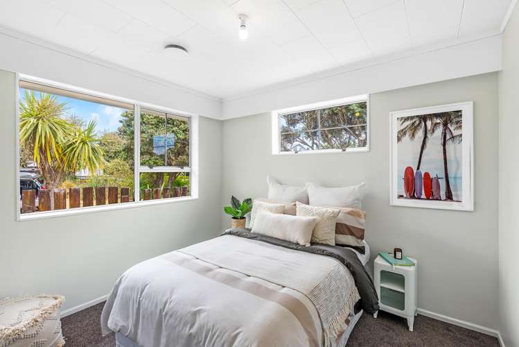 198 Tutere Street Waikanae Beach_14