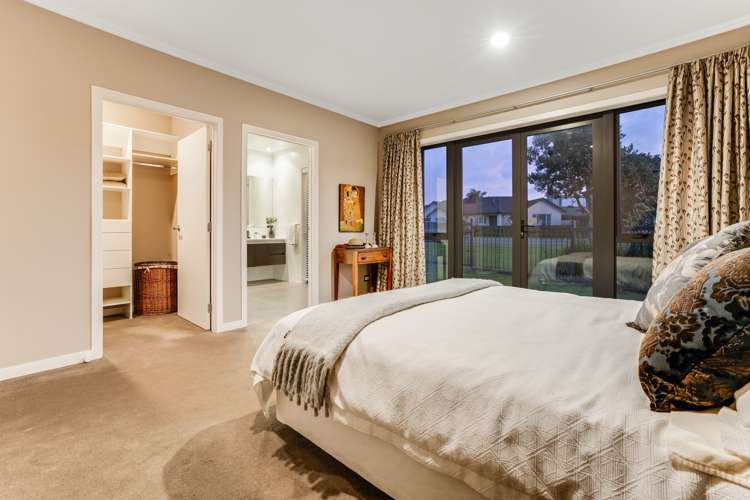 2 Pescara Point Karaka_9