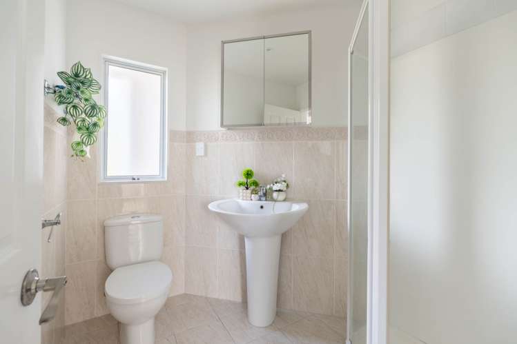 51 Helvetia Drive Browns Bay_21
