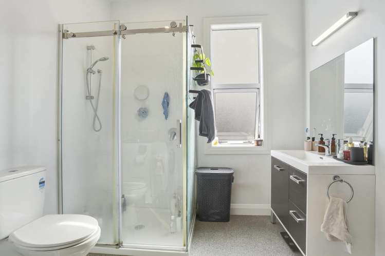 76 Bay View Road South Dunedin_9