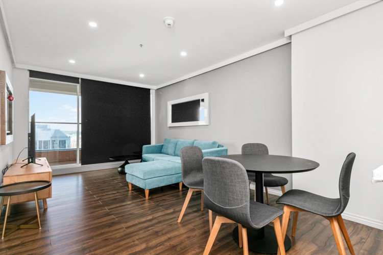 1602/8 Albert Street_3