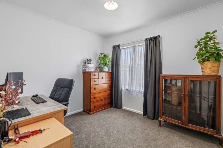 20 Emmett Street Greerton_12