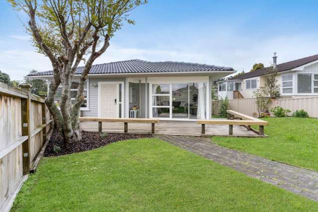 1/15 Manapouri Place Pakuranga Heights_2