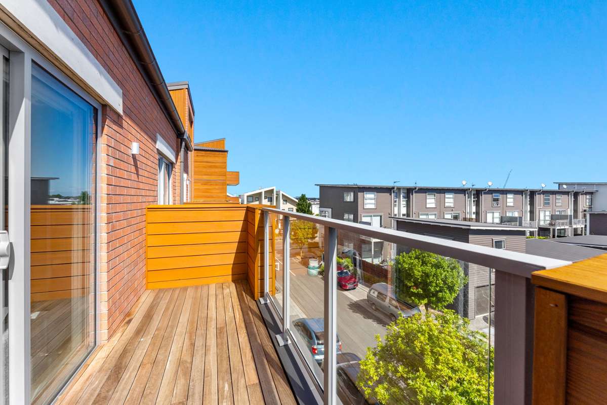 205c/160 Hobsonville Point Road_2