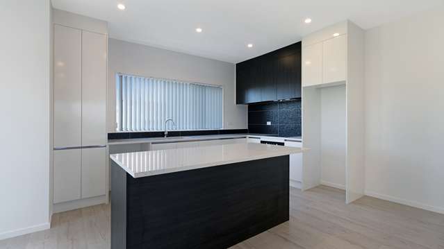 3/3238 Great North Road New Lynn_2