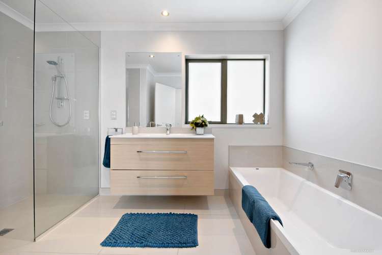 4 Milano Boulevard Karaka_13