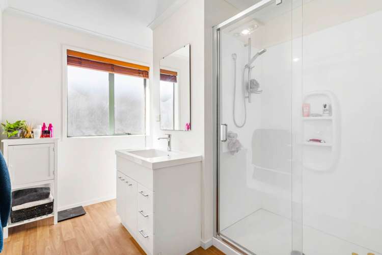 9 West Palms Way Pukekohe_12