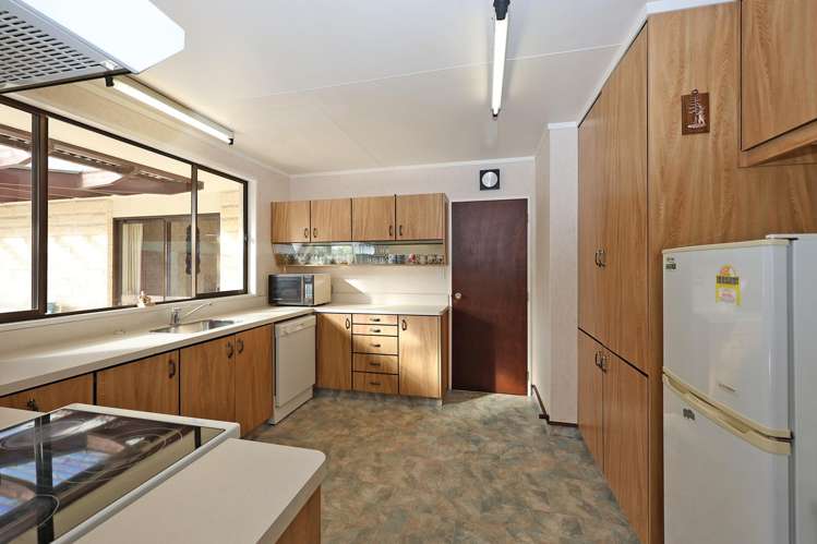 553 Thames Highway_4