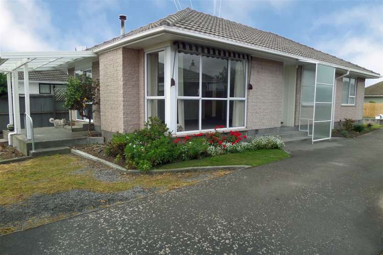 12 Denise Crescent Hornby_1