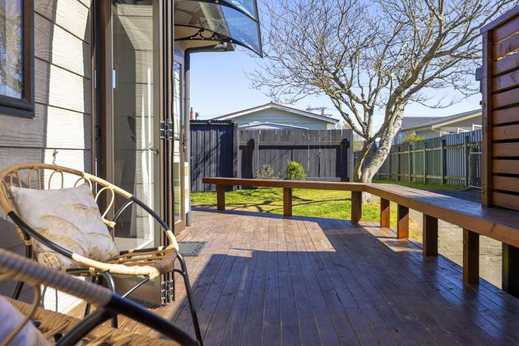 2/10 Koha Road Town Centre_28