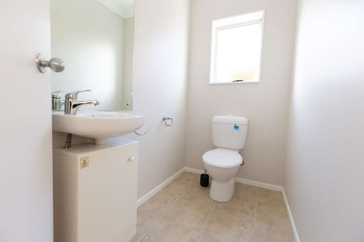 41 Erlestoke Crescent Churton Park_10