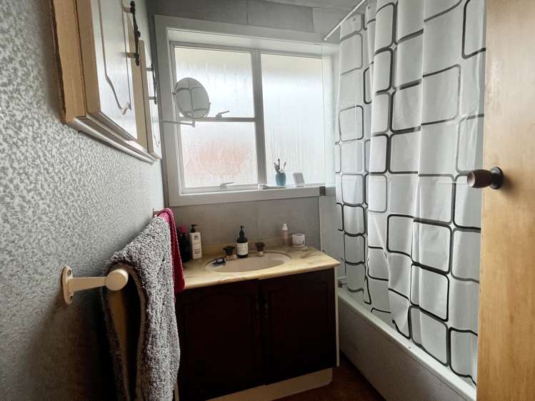 395 Centre Street Rockdale_15