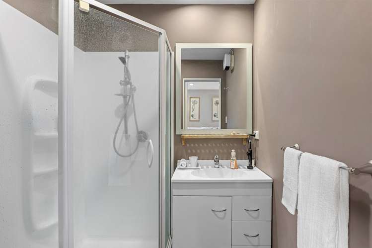 4B Rubens Place Burnside_9