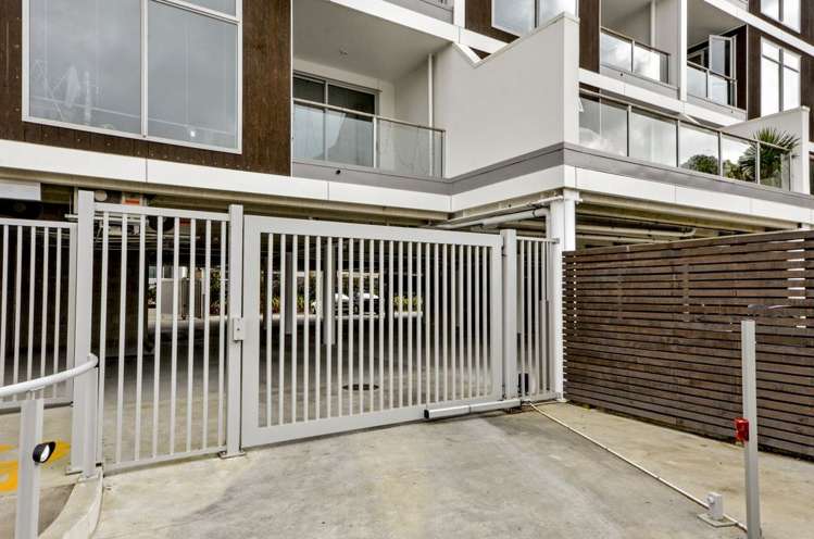 203/19 Bute Road Browns Bay_7