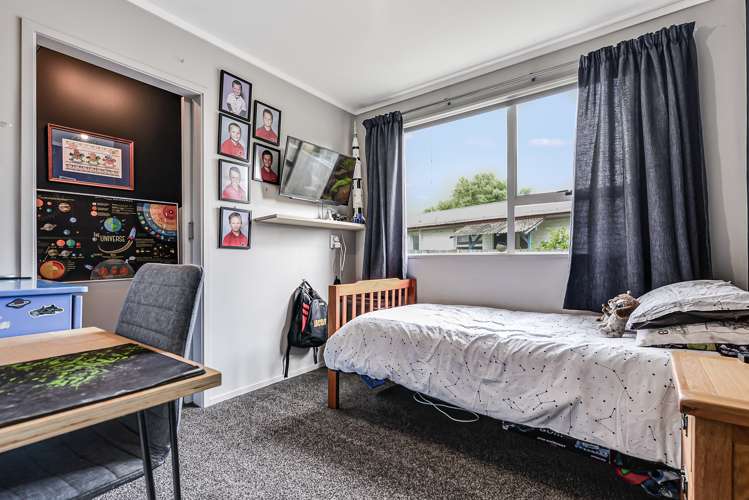 12 Lansdowne Crescent Glenview_11