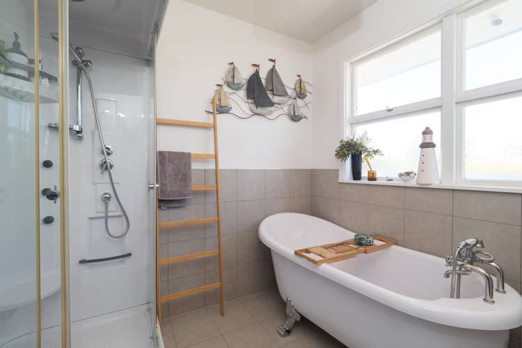 81 Alford Forest Road Allenton_12