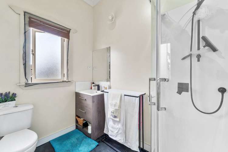 3199 Great North Road New Lynn_12