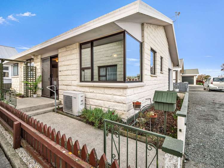 383b Thames Highway_0