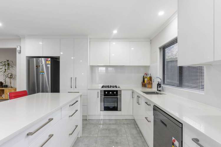 14a Ngatira Place Clendon Park_9