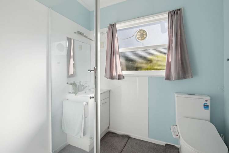 1/8 Norwich Street Stoke_11
