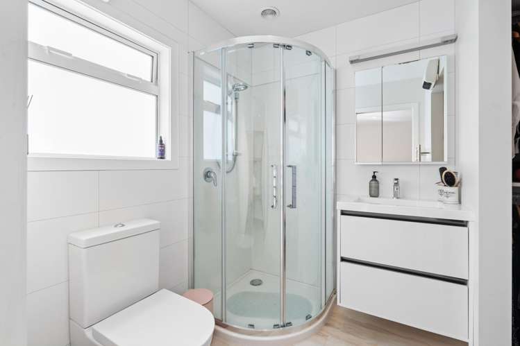 21a Marie Avenue Red Beach_19