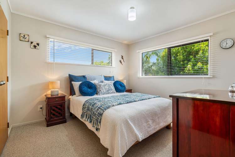 3/3 Marie Avenue Red Beach_29
