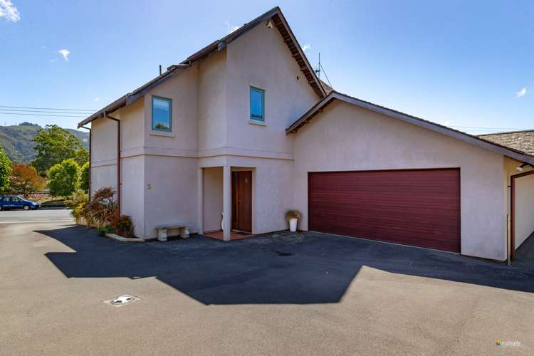 5/3 Up Gard Street Silverstream_16