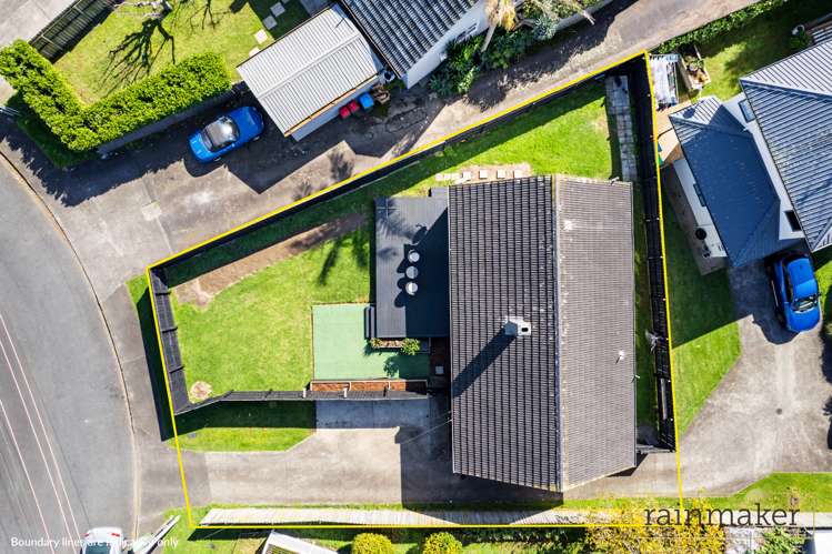 35 Coral Crescent Panmure_17