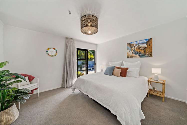 1/8 Jutland Road Hauraki_11