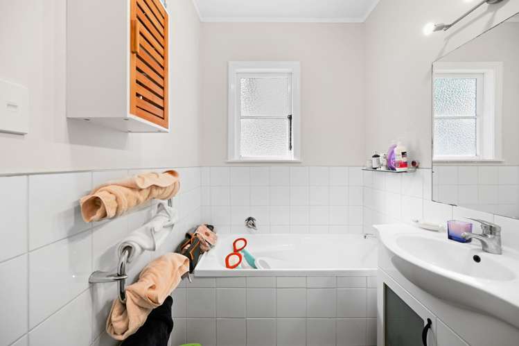 36 Galway Avenue Hamilton East_12