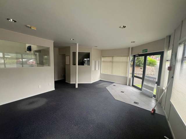 Unit 1C/7-9 Tait Place Rosedale_1