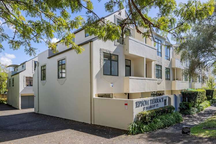 1/17 Margot Street Epsom_2