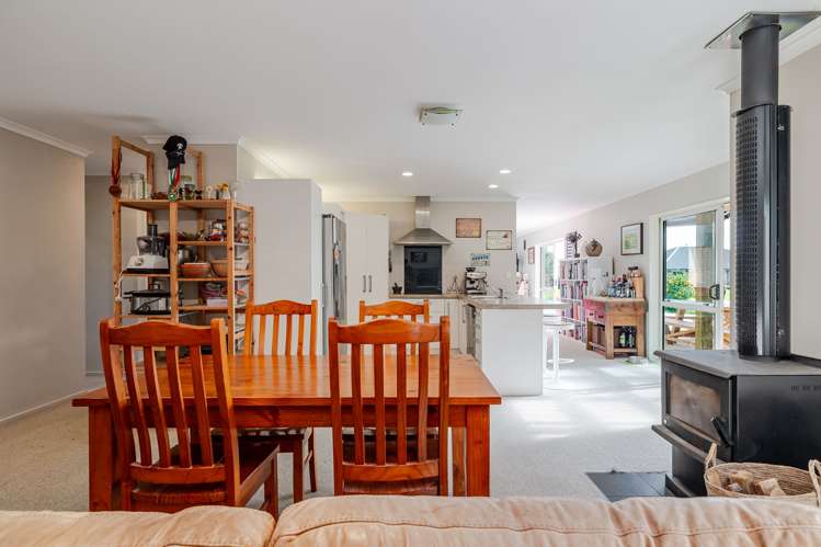 83 Williams Road Tokomaru_14