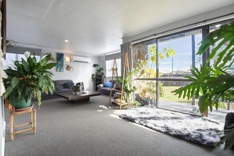 121 Pine Drive Murupara_3