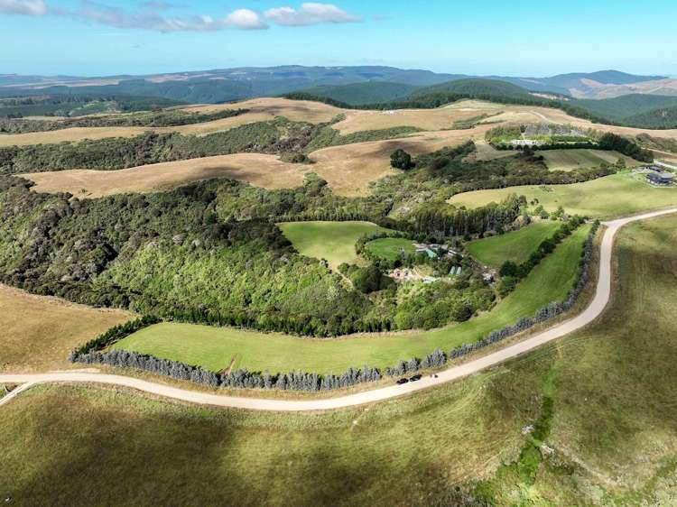 36 Kahu Ridge Taieri Mouth_13