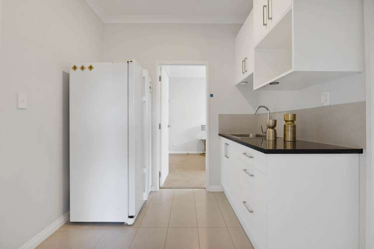 73 Castlederg Drive Flat Bush_9