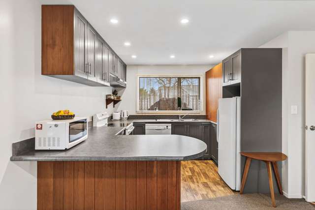 47 Frye Crescent Albert Town_3