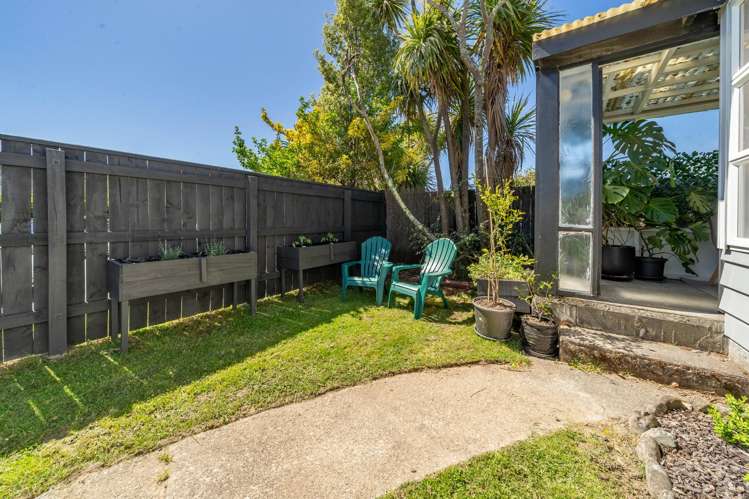 8 Ruru Crescent Heretaunga_21