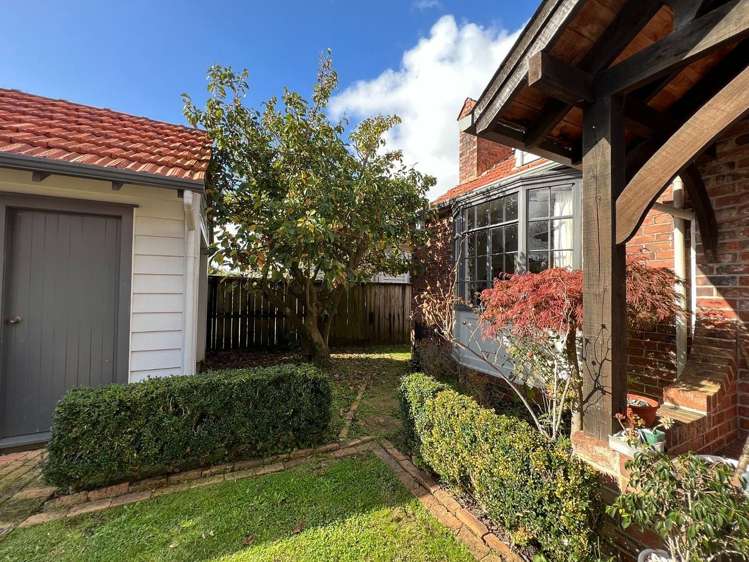 48 Mount Roskill Road Mount Roskill_1