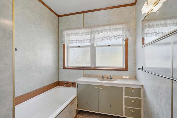 18 Millbrook Road Henderson_7