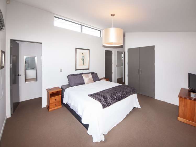 24e Mandalay Terrace Khandallah_12