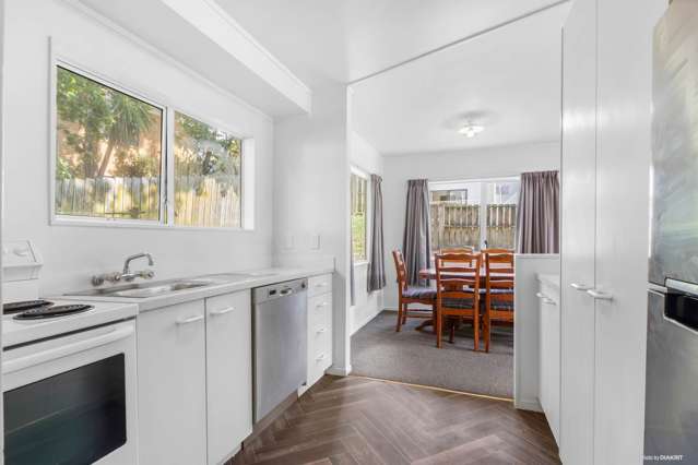 7/24 Eastglen Road Glen Eden_2