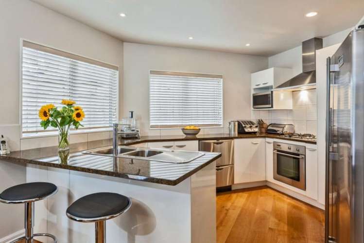 22A Rowan Road Epsom_4